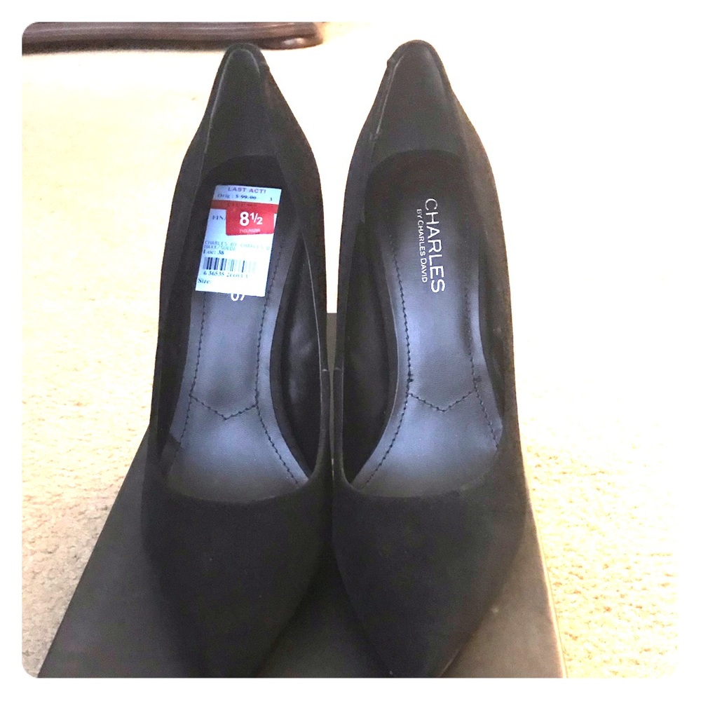 Charles by Charles David black suede like pump